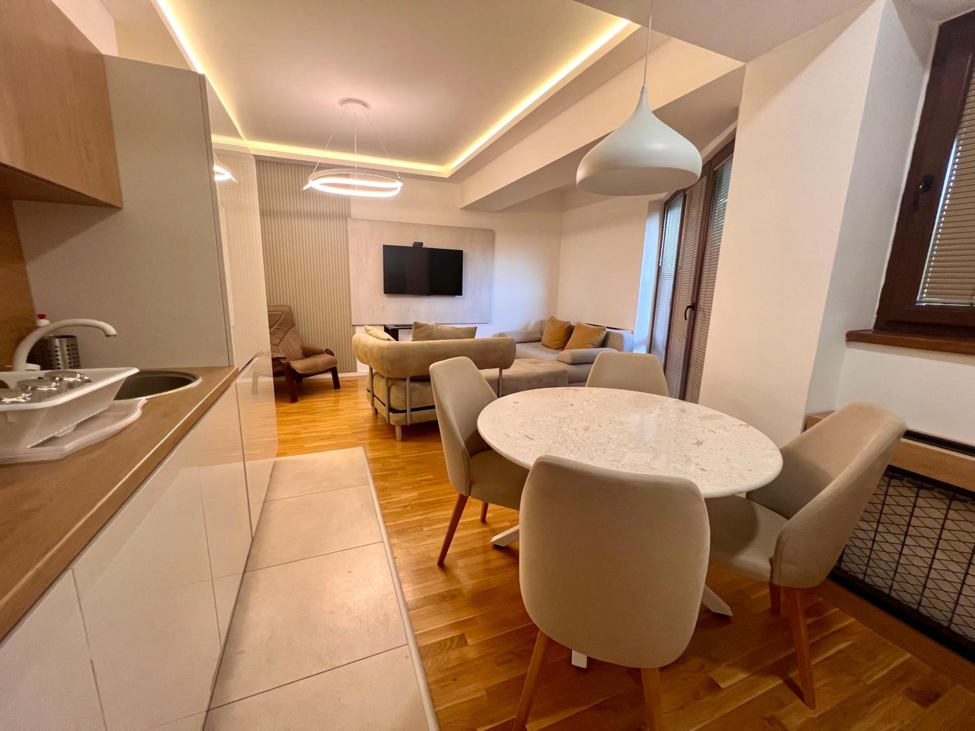 Gigi Apartment By Eluxory Skopje Extérieur photo